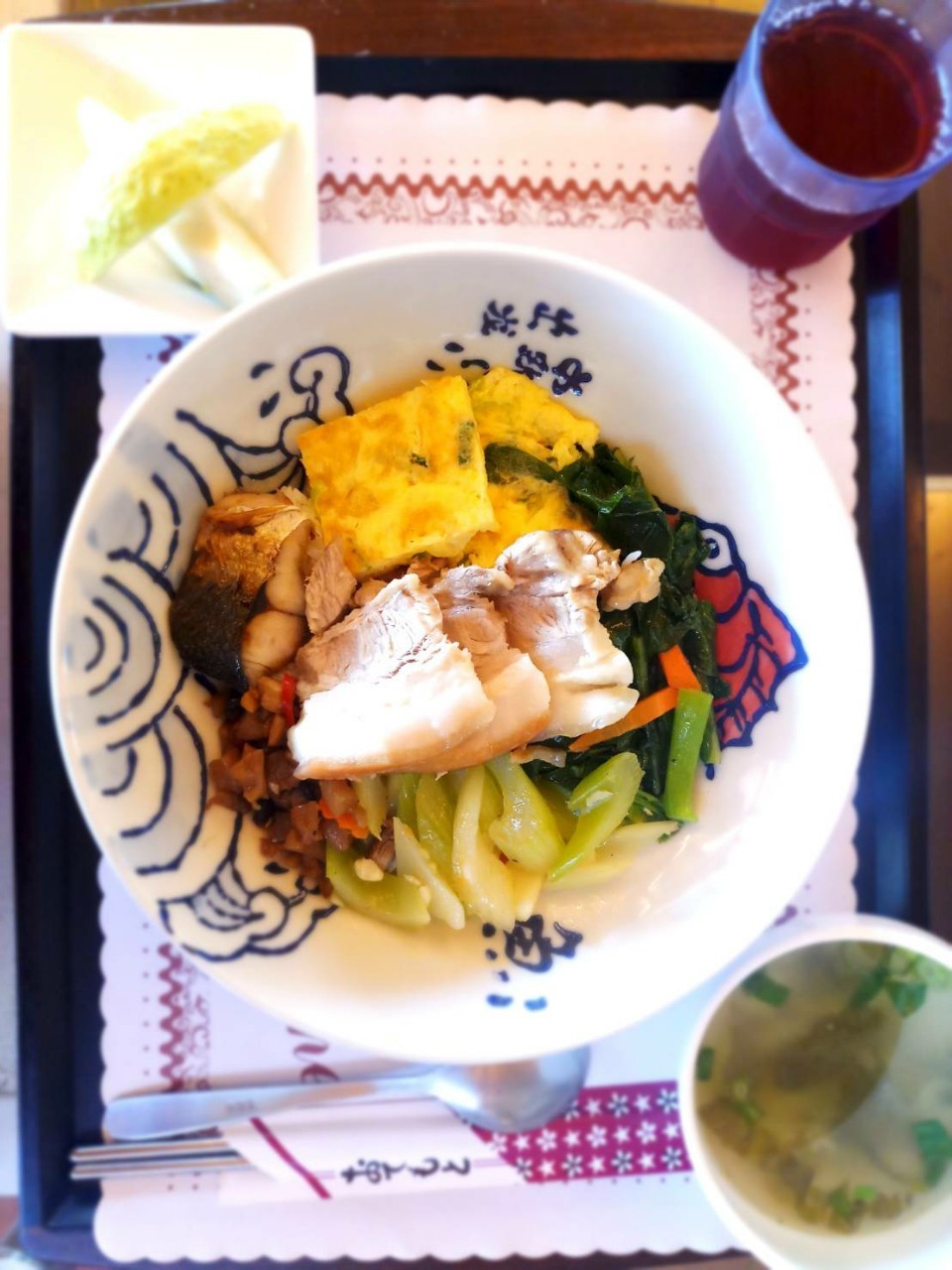 2.手作旗魚丸入菜-傳統碗公飯